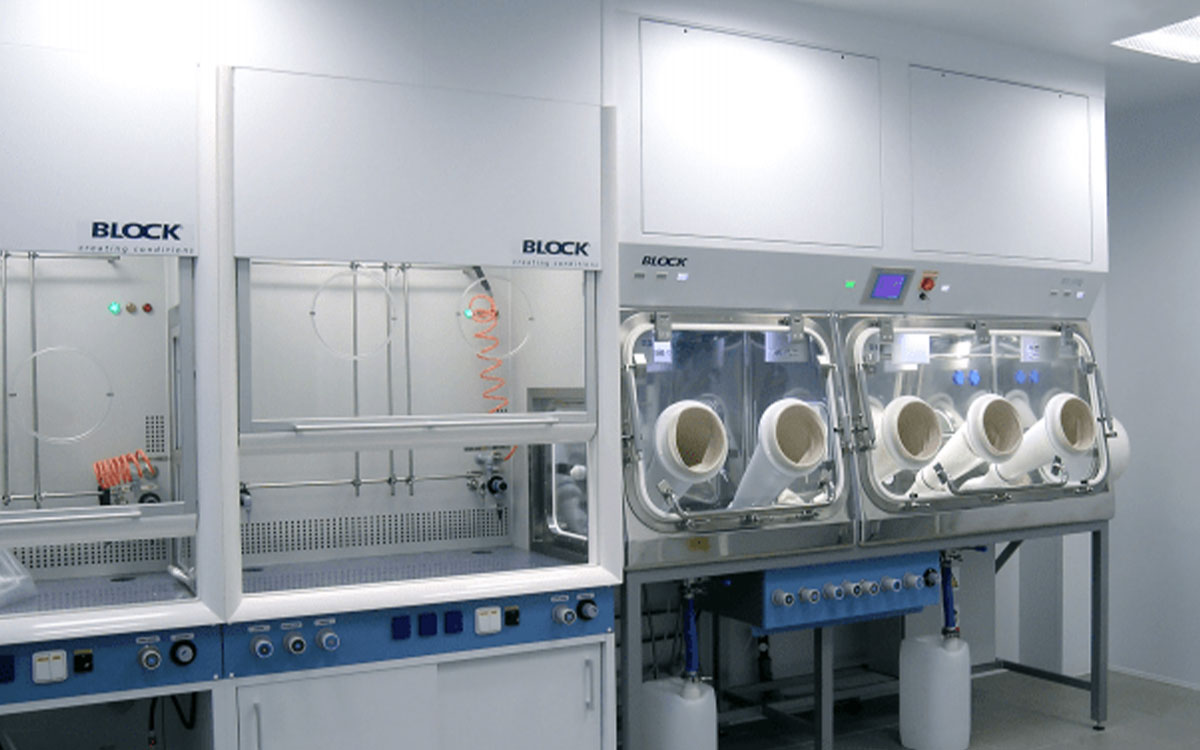 Mua Isolator ở đâu cho phòng thí nghiệm?