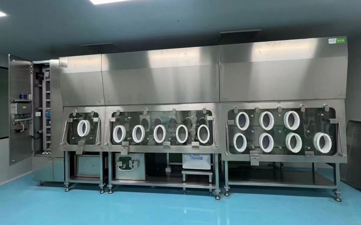Bảng giá mới nhất của Isolator dùng trong nhà máy dược phẩm