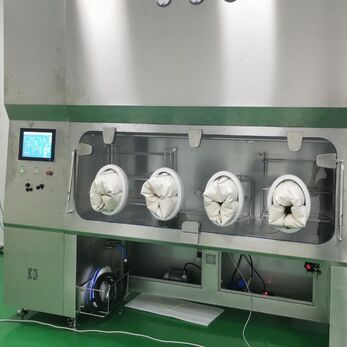 Lợi ích của isolator trong phòng QC vi sinh