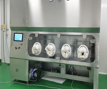 Lợi ích của isolator trong phòng QC vi sinh