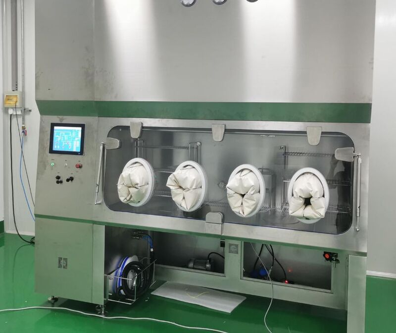 Lợi ích của isolator trong phòng QC vi sinh