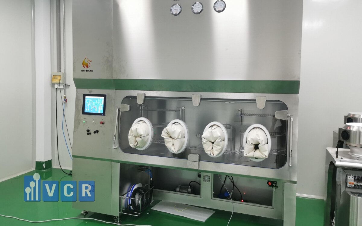Isolator-phong-sach-vcr-4
